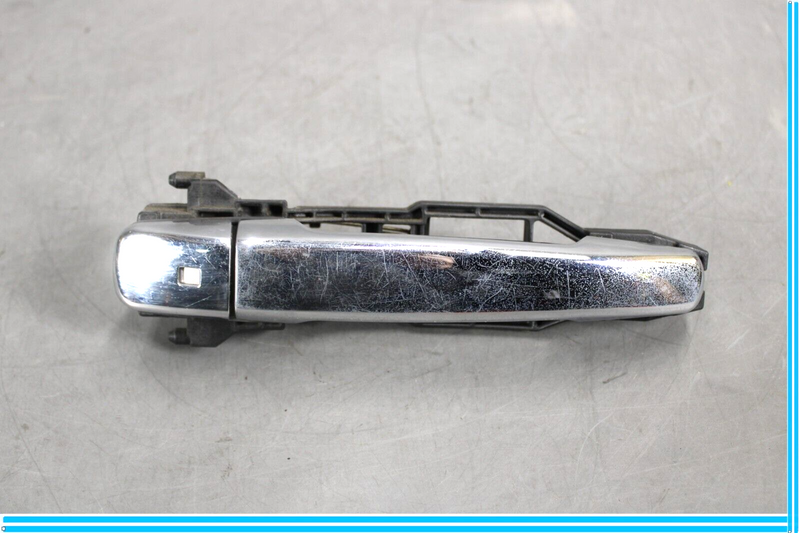 Load image into Gallery viewer, 01-04 Mercedes R170 SLK230 Front Right Passenger Side Exterior Door Handle Oem
