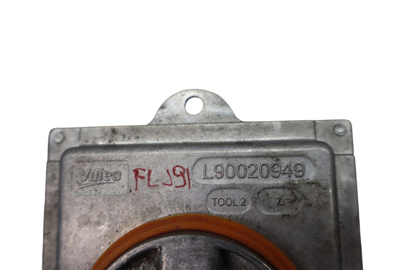 Load image into Gallery viewer, 14-17 Maserati Quattroporte M156 Xenon HID Headlight Ballast Module Unit Oem

