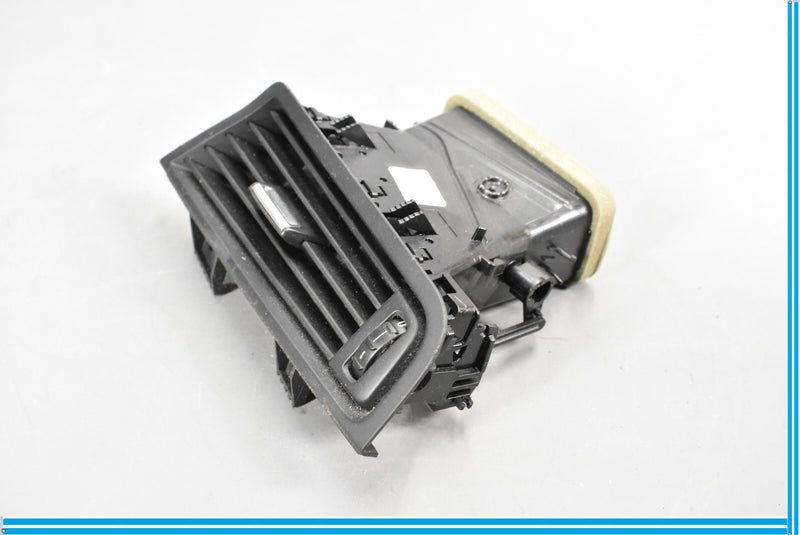 Load image into Gallery viewer, 11-16 BMW 528i 535i F10 Front Right Passenger Side Dash Ac Air Vent Grille Oem
