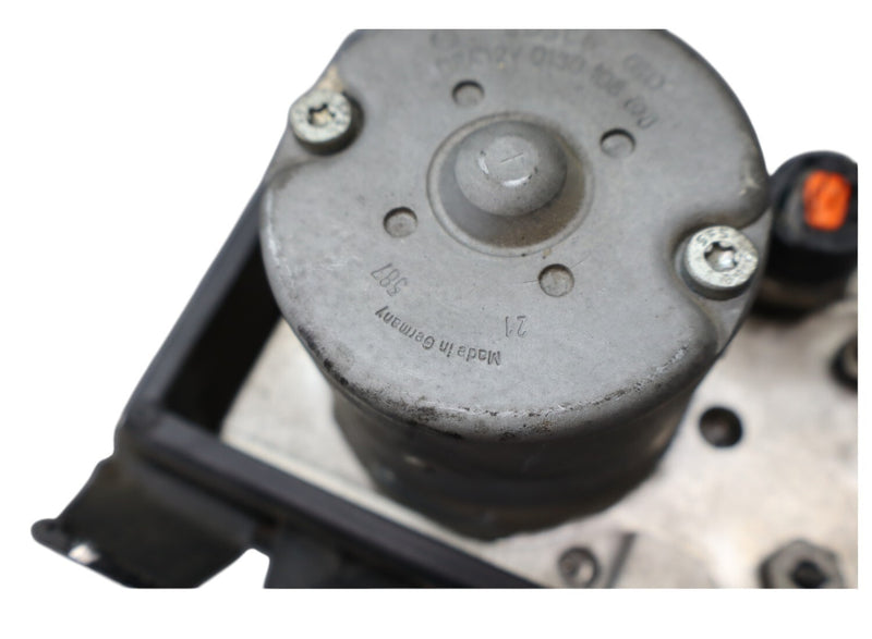 Load image into Gallery viewer, 05-07 Maserati Quattroporte M139 ABS Anti Lock Brake Pump Module 216331 Oem
