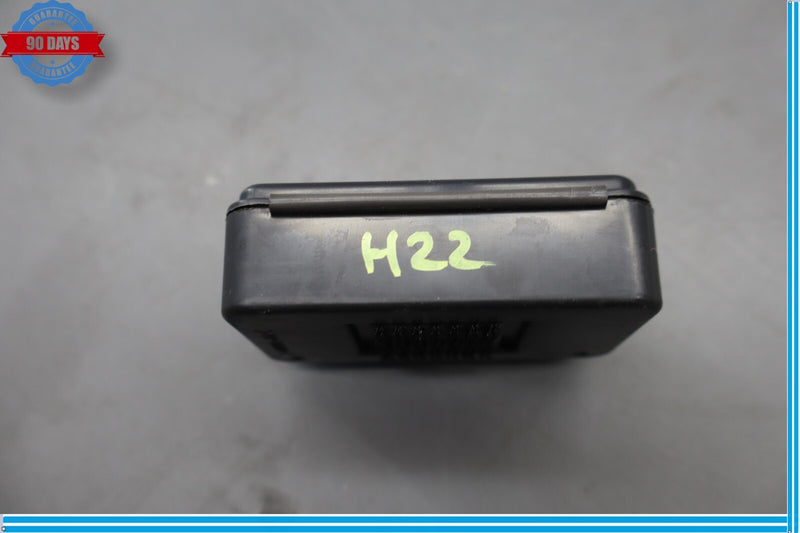 Load image into Gallery viewer, 10-11 Land Rover Range Rover Keyless Entry Antenna Receiver Radio Module ECU Oem

