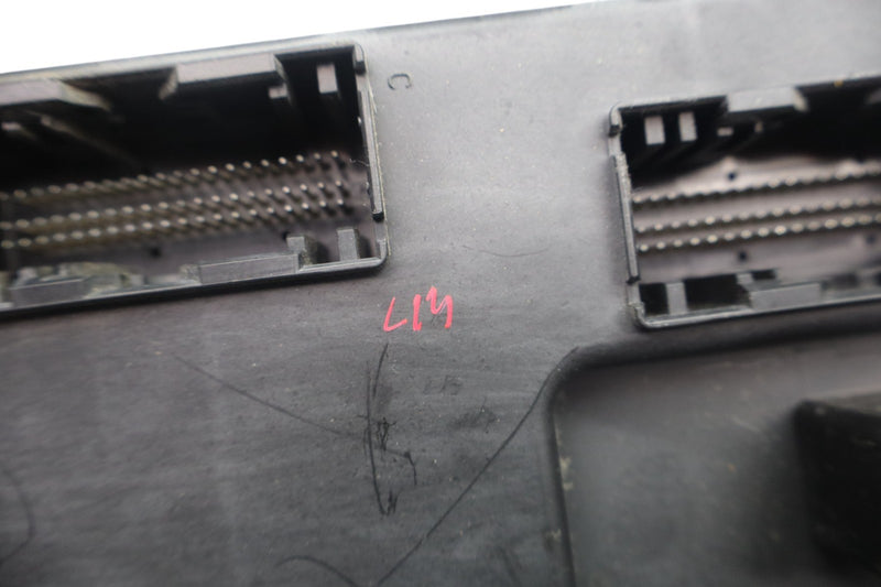 Load image into Gallery viewer, 17-20 Jaguar X260 XF XE Body Control Module Junction Fuse Relay Box Oem
