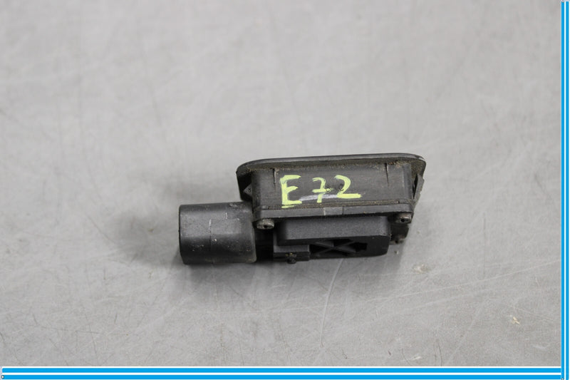 Load image into Gallery viewer, 09-15 Jaguar XF XFR Rear Tailgate Back Door Trunk Release Open Switch Oem
