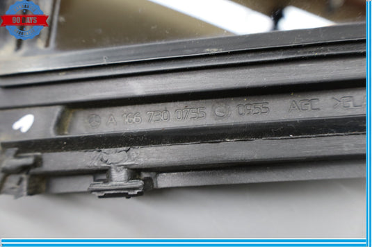 13-16 Mercedes X166 GL450 Rear Left Driver Side Fixed Window Glass Oem