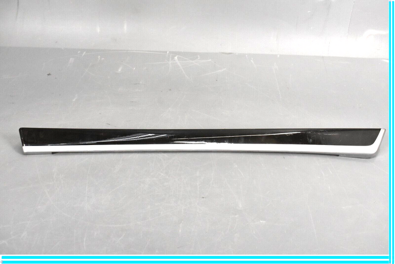 Load image into Gallery viewer, 11-16 BMW 535i F10 Front Left Driver Side Door Panel Ash Wood Trim Oem
