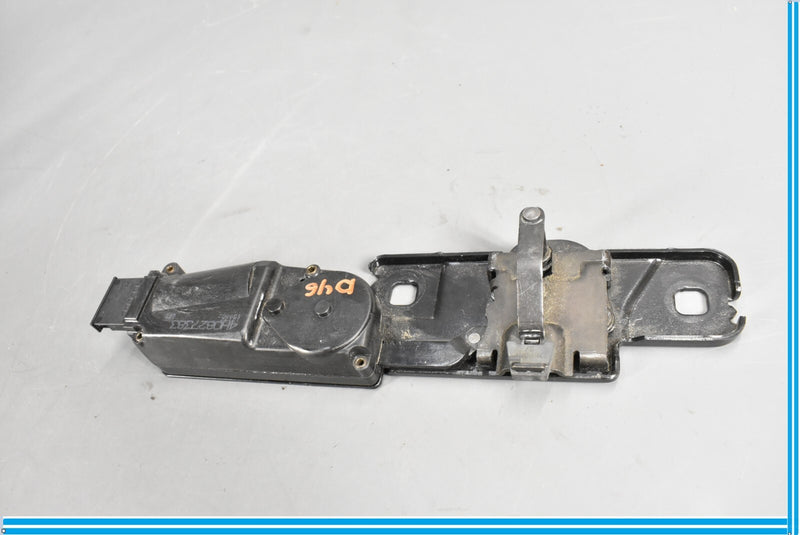 Load image into Gallery viewer, 11-18 Audi A8 Quattro Trunk Lid Tailgate Liftgate Lock Latch Striker Plate Oem

