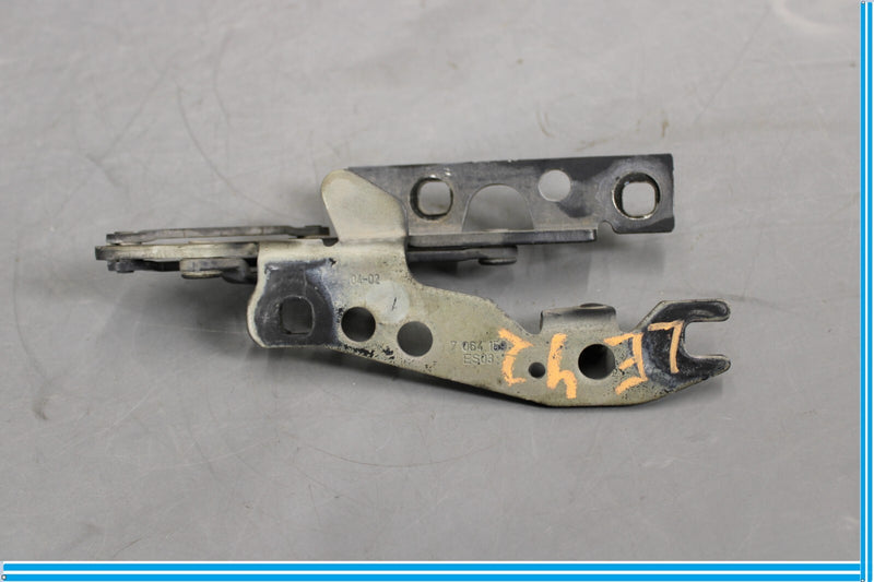 Load image into Gallery viewer, 04-05 BMW 645Ci E63 Front Left Driver Side Hood Bonnet Panel Hinge Oem
