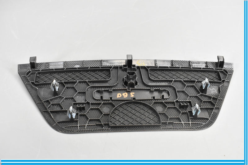 Load image into Gallery viewer, 12-14 Mercedes W204 C250 C350 Dashboard Dash Board Speaker Cover Grille Oem
