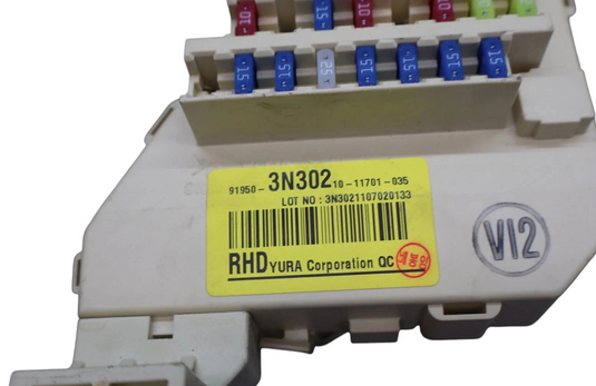 11-13 Hyundai Equus SIG Right Side Dash Interior Relay Fuse Box Junction Oem