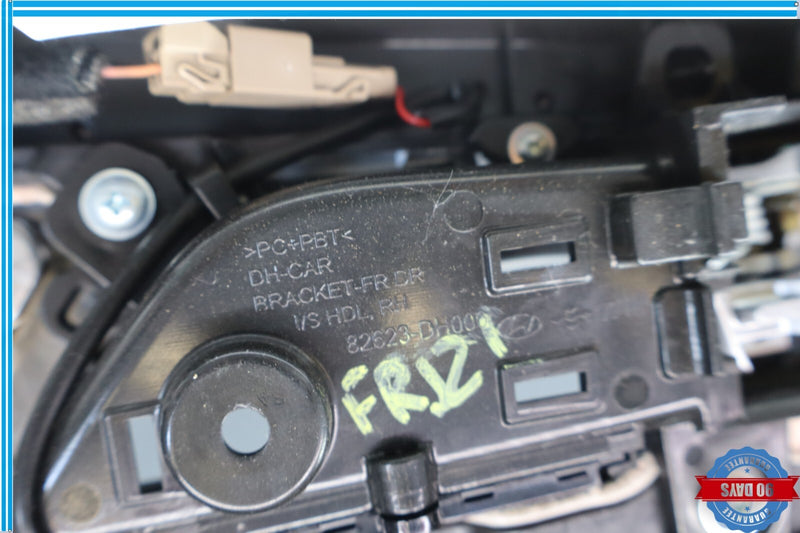 Load image into Gallery viewer, 15-17 Hyundai Genesis G8 Front Right Side Passenger Interior Door Panel Trim Oem
