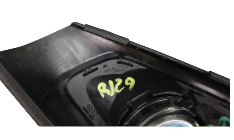 Load image into Gallery viewer, 11-16 BMW 528i 535i GT xDriver Front Right Side Door Tweeter Speaker Oem
