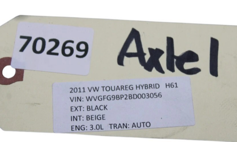 Load image into Gallery viewer, 11-17 Volkswagen Touareg Front Left Side Axle CV Drive Shaft 7P0501201 Oem
