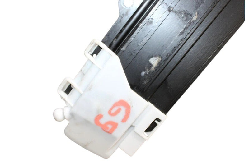 Load image into Gallery viewer, 12-18 Audi A7 A7 Quattro Sunroof Glass W/ Black Headliner 4G8-877-041 OEM
