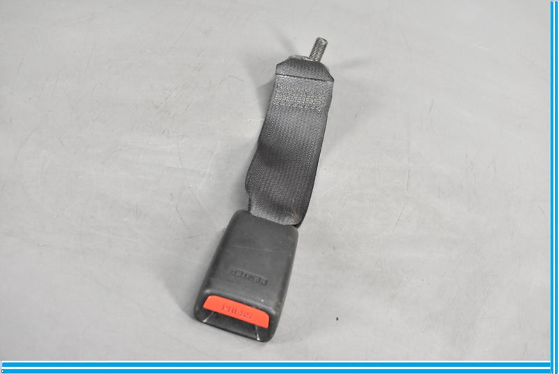 Load image into Gallery viewer, 07-12 Lexus LS460 Rear Center Seatbelt Seat Belt Buckle Oem
