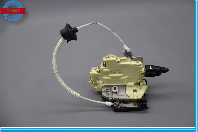 Load image into Gallery viewer, 07-09 Audi Q7 4L Front Right Passenger Side Door Lock Latch Actuator Oem
