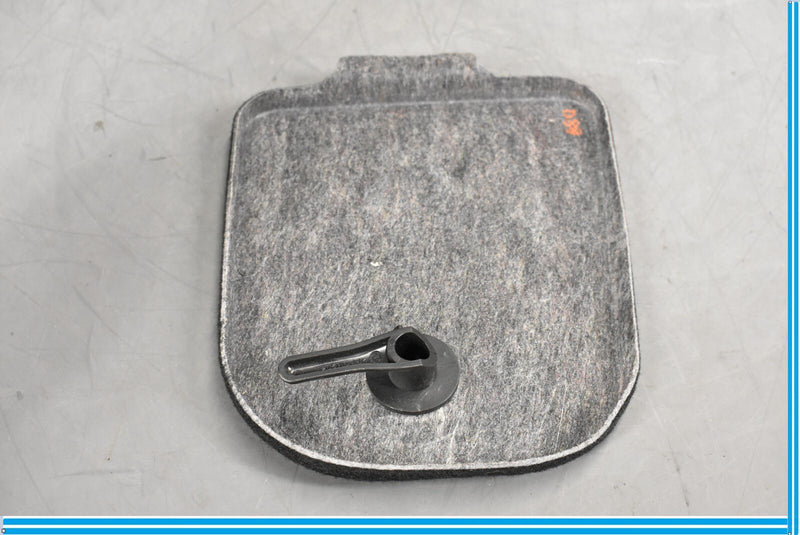Load image into Gallery viewer, 12-18 Mercedes CLS550 CLS63 W218 Rear Trunk Side Liner Carpet Oem
