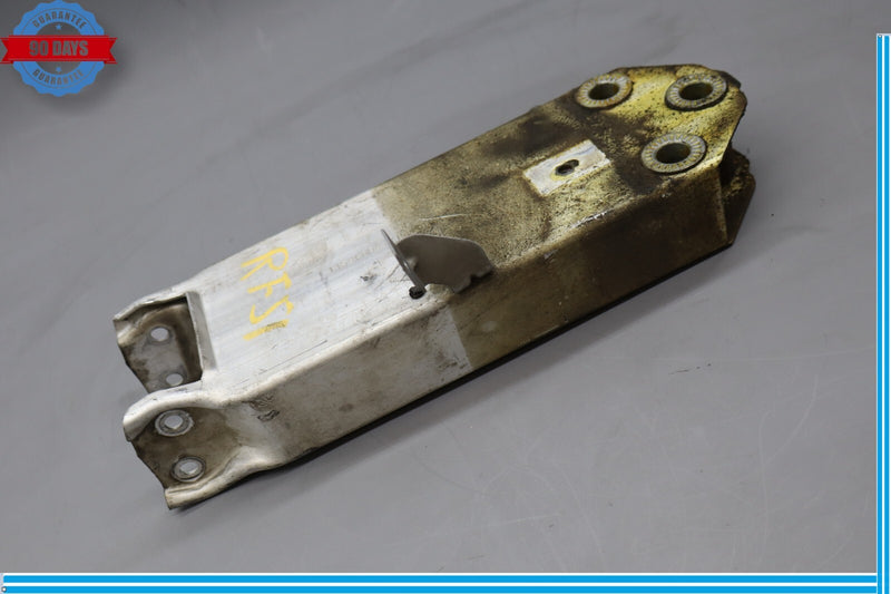 Load image into Gallery viewer, 09-12 BMW 750i 750Li Front Right Passenger Reinforcement Bar Mount Bracket Oem
