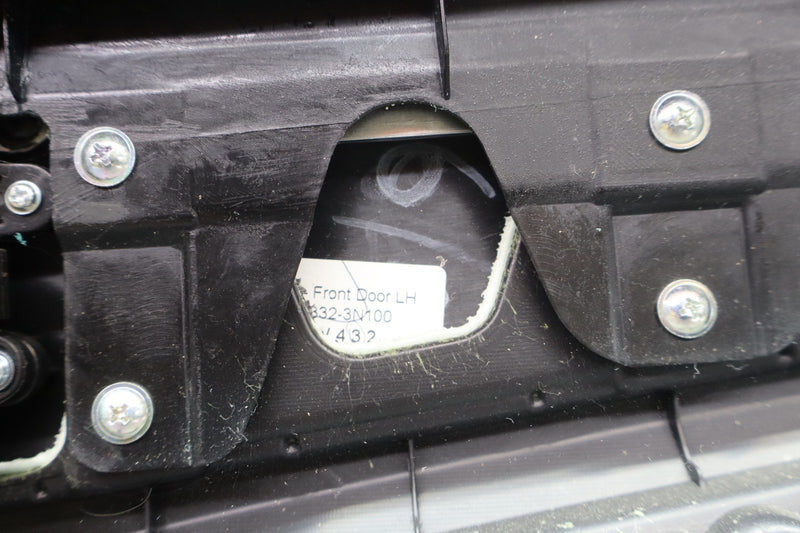 Load image into Gallery viewer, 11-12 Hyundai Equus SIG Front Left Driver Side Interior Door Trim Panel Oem
