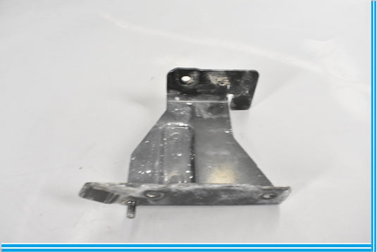 03-06 Mercedes S600 Wires Bracket on the Amplifier Front Bumper Oem