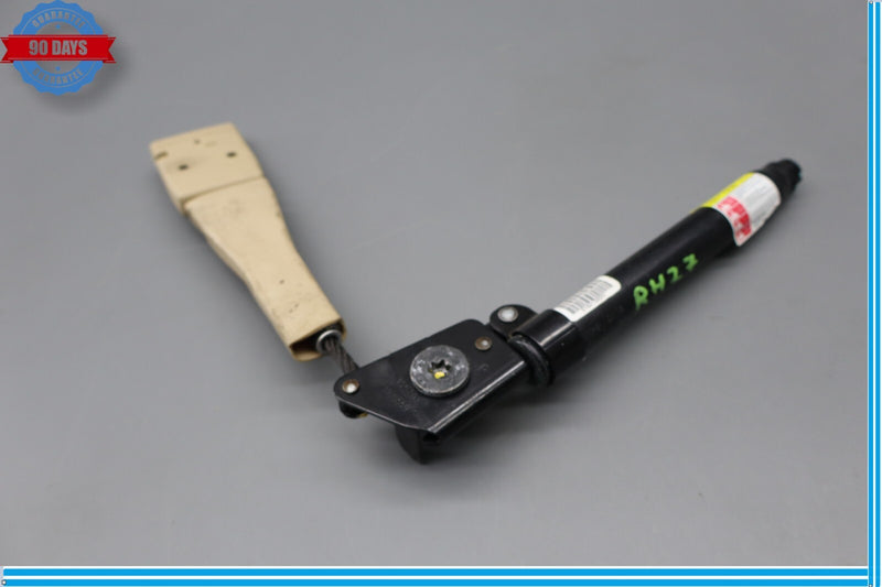 Load image into Gallery viewer, 15-18 Hyundai Genesis Front Right Passenger Side Seat Belt Buckle Oem
