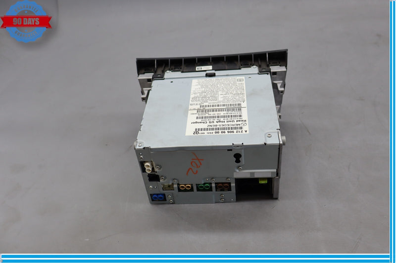 Load image into Gallery viewer, 10-11 Mercedes E350 E550 Command Head Unit CD Changer Radio 2129069000 Oem
