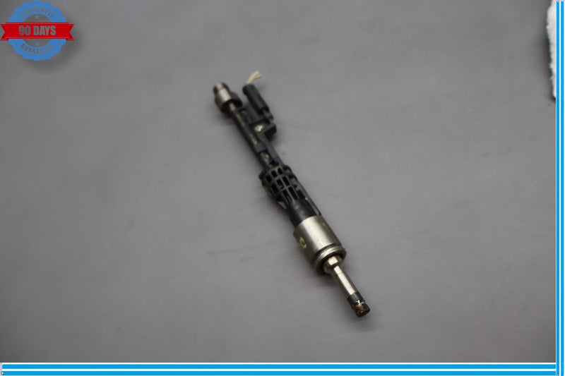 Load image into Gallery viewer, 11-16 BMW 535i xDrive Engine Motor Fuel Injector 0261500109 Oem
