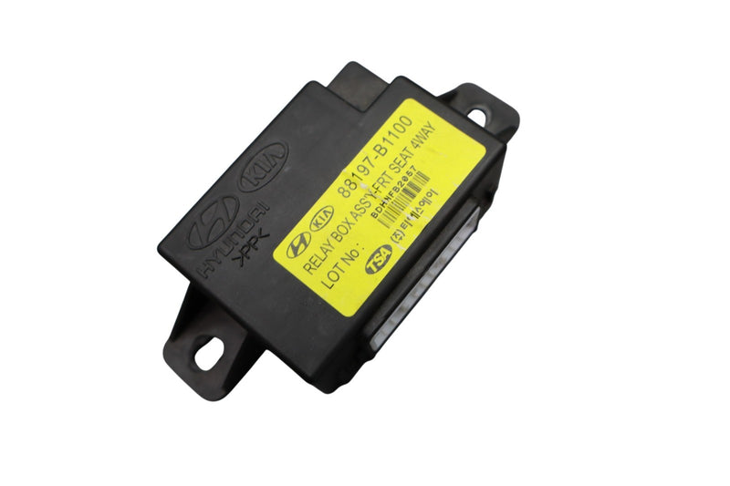 Load image into Gallery viewer, 15-20 Hyundai Genesis Front Left Driver Side Seat 4way Relay Control Module Oem
