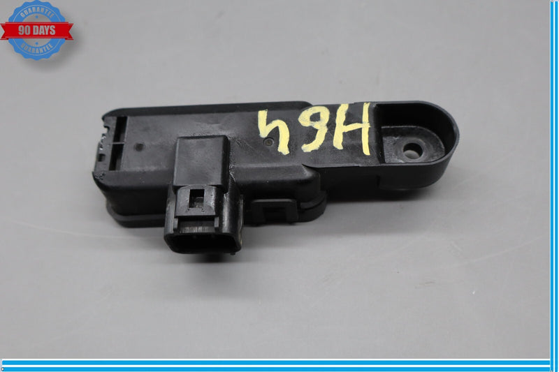Load image into Gallery viewer, 14-17 Jaguar X152 F-Type Smog Emission Control Module Sensor W/o Bracket Oem

