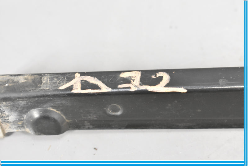 Load image into Gallery viewer, 00-06 Mercedes S500 S600 W220 Front Right Passenger Seat Fender Bracket Oem
