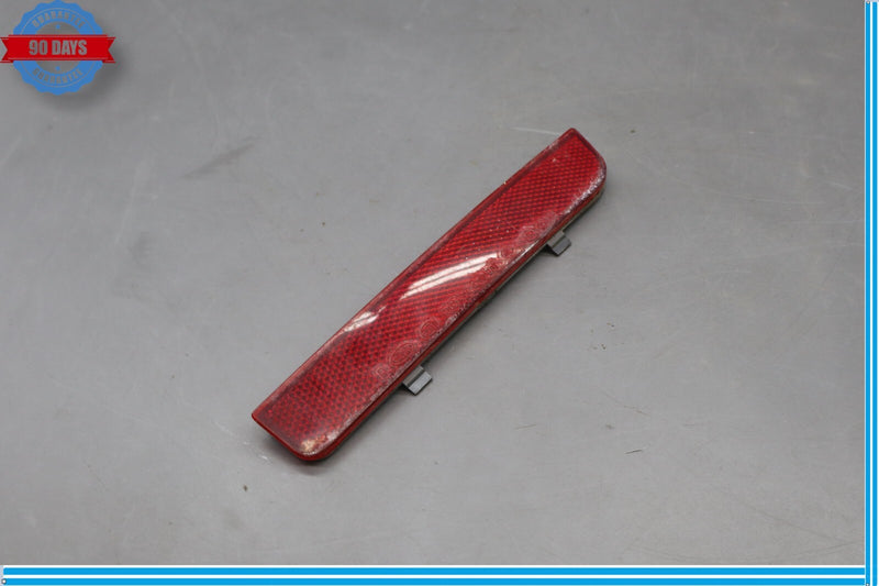 Load image into Gallery viewer, 03-12 Land Rover Range Rover L322 Rear Right Side Bumper Reflector Oem
