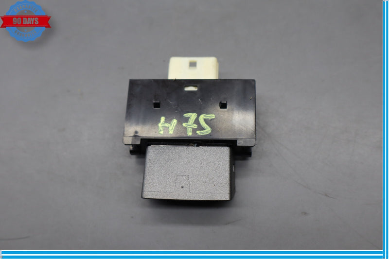 Load image into Gallery viewer, 07-09 Lexus LS460 LS600h Front Hazard Warning Signal Switch 84330-50010 Oem
