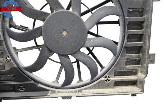 11-17 Volkswagen VW Touareg Radiator Cooling Fan Shroud And Motor 7P0121207A Oem