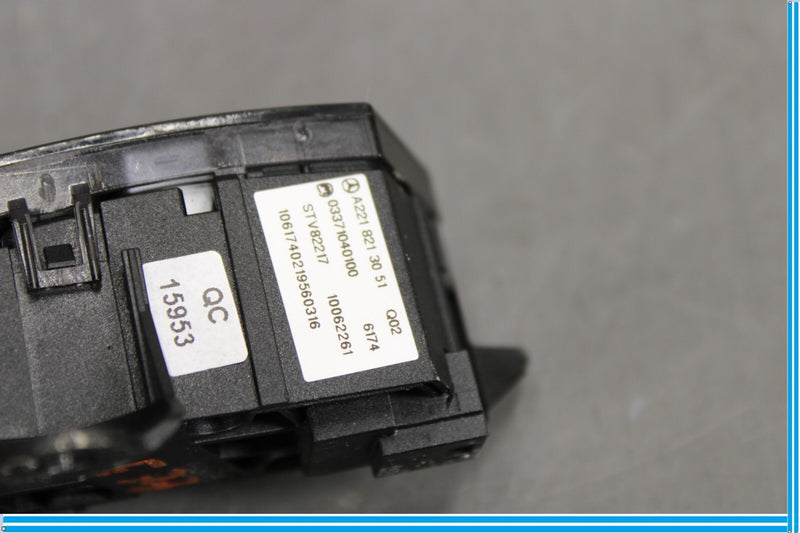 Load image into Gallery viewer, 07-13 Mercedes W221 S550 S600 Front Left Driver Door Lock Unlock Switch Oem
