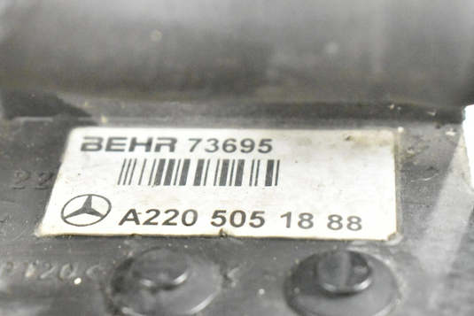 03-08 Mercedes CL500 CL600 W215 Auxiliary Water Cooler Radiator 2205002503 Oem