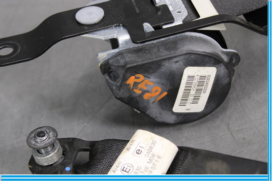 07-13 BMW X5 E70 Front Right Passenger Side Upper Seat Belt Retractor Oem