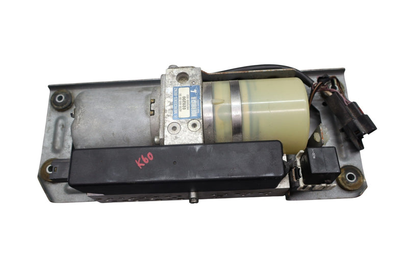 Load image into Gallery viewer, 03-08 Mercedes SL500 SL600 R230 Convertible Top Hydraulic Pump Motor Oem
