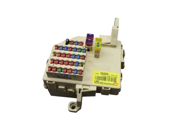 Load image into Gallery viewer, 11-13 Hyundai Equus Passenger Inside Fuse Junction Box Module 919503N200 Oem
