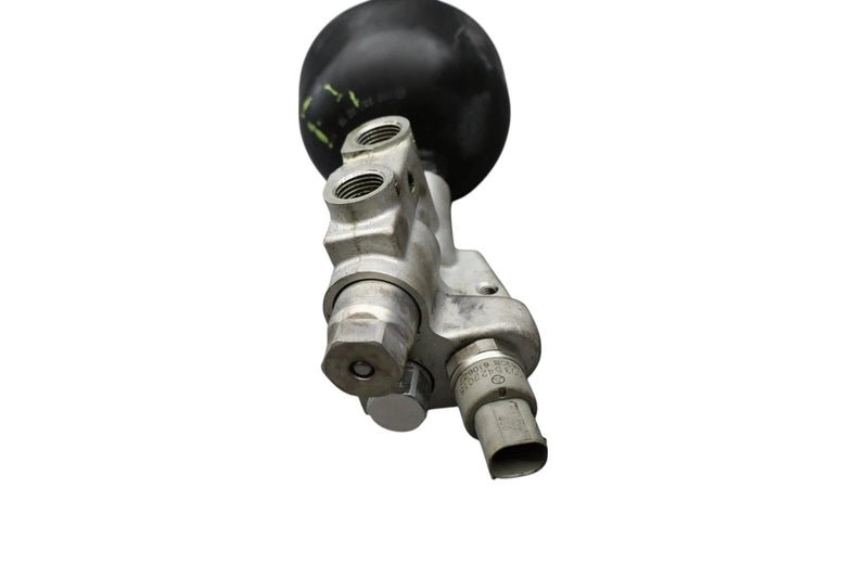 Load image into Gallery viewer, 00-06 Mercedes R230 SL500 S600 Pressure Relief Valve Hydraulic Suspension Oem
