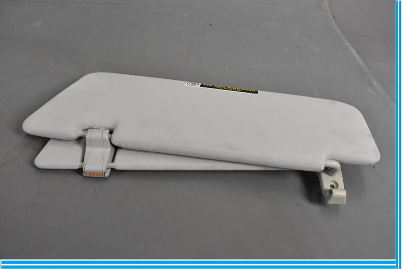 Load image into Gallery viewer, 11-18 Volkswagen VW Touareg Right Passenger Side Sunvior Sun Visor W/Mirror Oem
