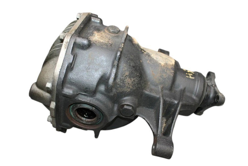 Load image into Gallery viewer, 15-17 Hyundai Genesis G80 Rear Differential Axle Carrier Diff Assembly 3.538 OEM
