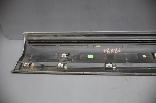 11-17 Volkswagen Touareg Hybrid Front Right Passenger Door Lower Molding Oem