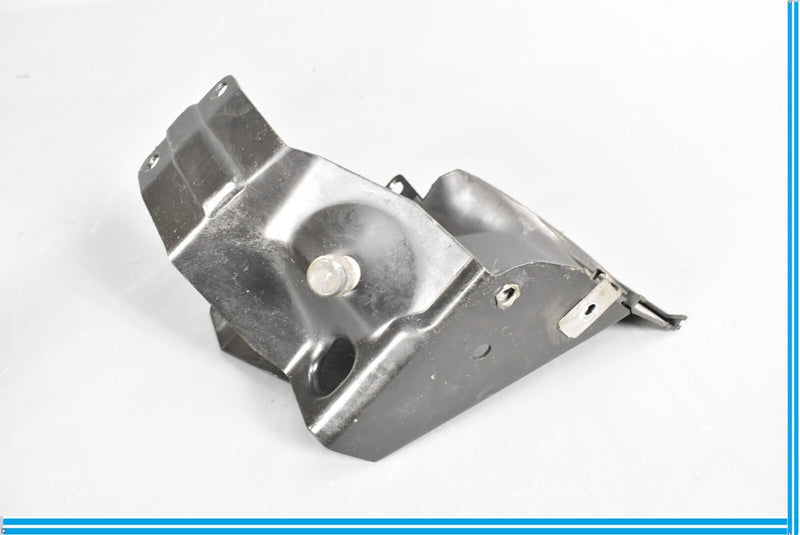 Load image into Gallery viewer, 00-06 Mercedes CL500 CL600 Front Left Upper Driver Radiator Mount Bracket Oem

