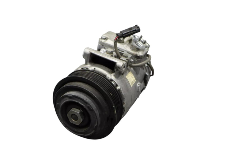 Load image into Gallery viewer, 12-18 Mercedes CLS550 CLS400 W218 A/C Air Conditioning Compressor 0022309711 Oem
