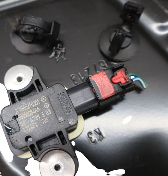 14-20 Maserati Ghibli M157 Front Right Side Door Central Reinforcement Plate Oem