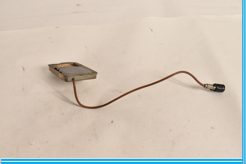 Load image into Gallery viewer, 03-12 Mercedes SL500 SL550 R230 Front Windshield Antenna AMP Module Oem
