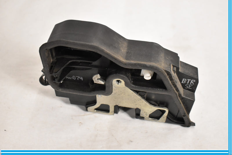 Load image into Gallery viewer, 07-13 BMW X5 E70 Front Right Passenger Door Lock Latch Actuator Oem
