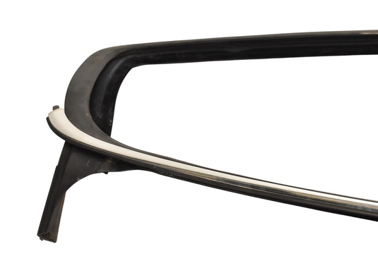 03-13 Maserati Quattroporte Rear Right Side Window Weather Strip Seal Oem