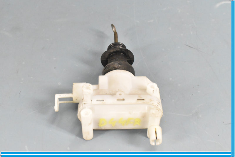 Load image into Gallery viewer, 86-95 Mercedes W124 E320 300CE 300E Front Right Vacuum Lock Actuator Element Oem
