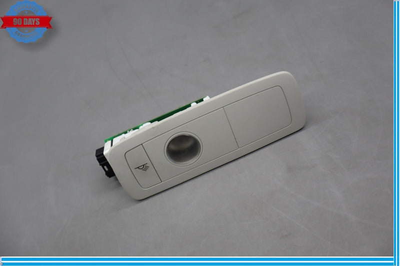 Load image into Gallery viewer, 11-14 Volkswagen VW Touareg Rear Left Driver Side Interior Dome Light Oem
