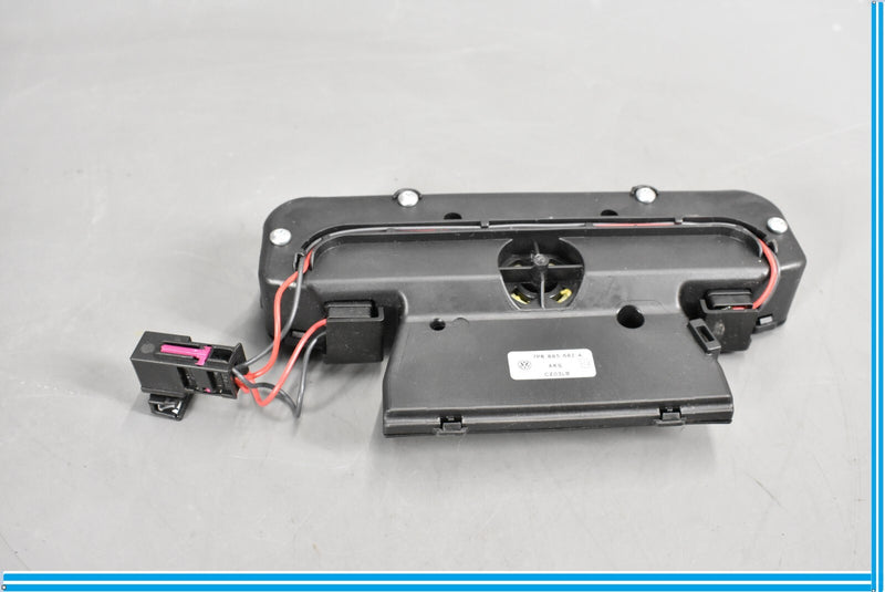 Load image into Gallery viewer, 11-18 Volkswagen VW Touareg Rear Right Passenger Seat Backrest Lock Release Oem
